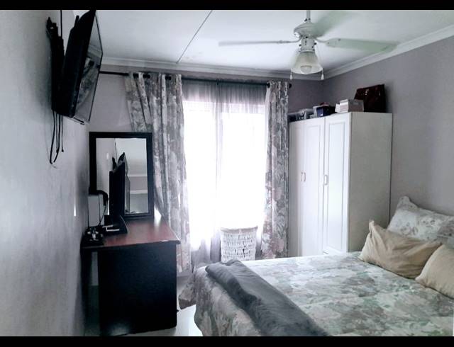 2 BEDROOM SIMPLEX FOR SALE IN SHERWOOD